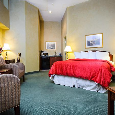 Peterborough Inn & Suites Hotel Luaran gambar