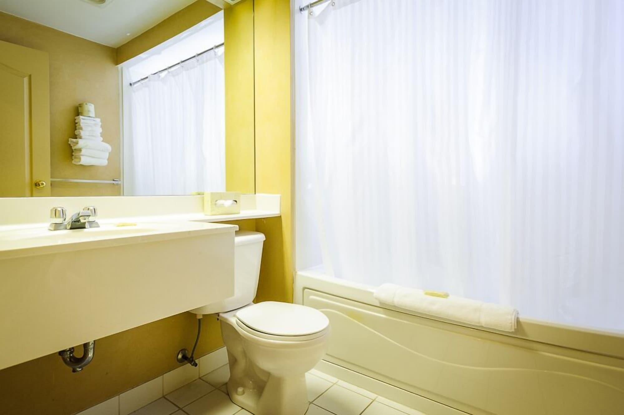 Peterborough Inn & Suites Hotel Luaran gambar