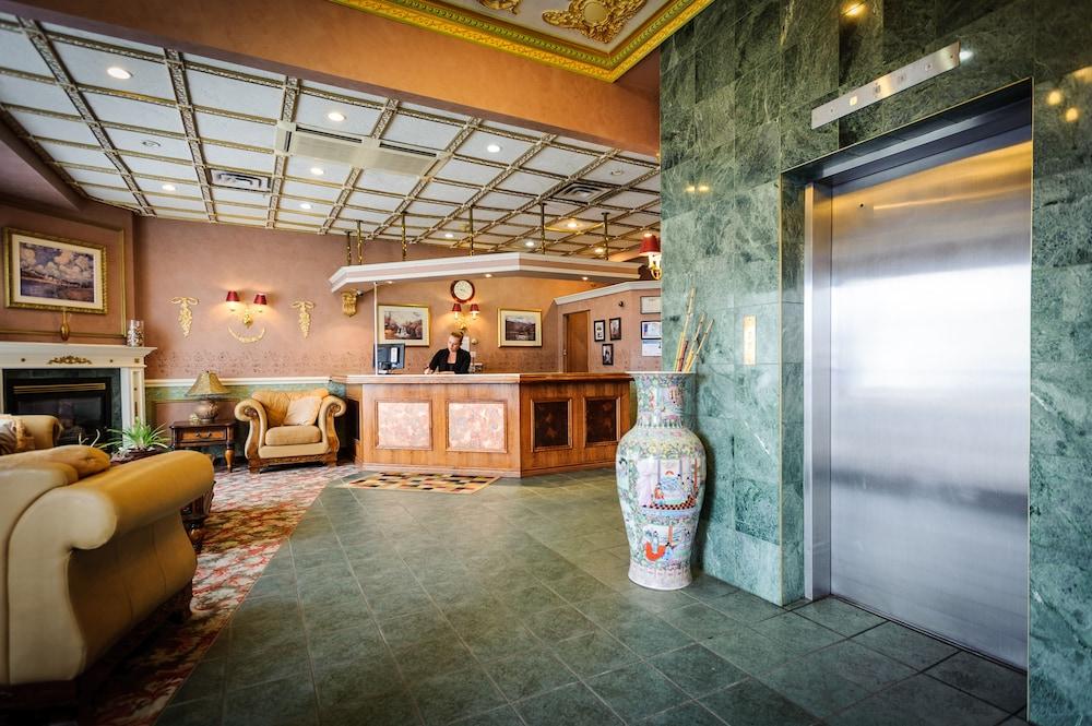 Peterborough Inn & Suites Hotel Luaran gambar