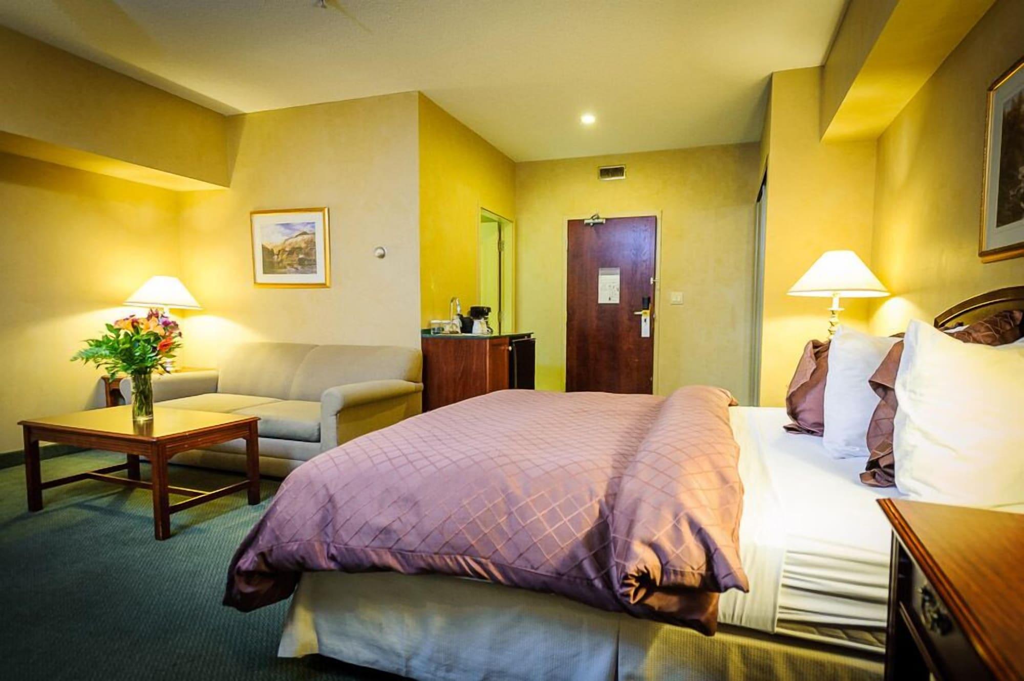 Peterborough Inn & Suites Hotel Luaran gambar