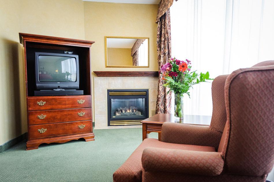 Peterborough Inn & Suites Hotel Bilik gambar