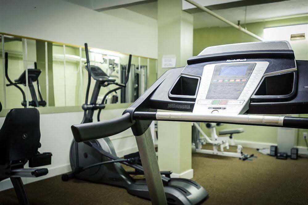 Peterborough Inn & Suites Hotel Luaran gambar